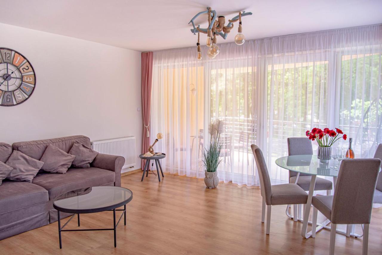 Apartamenty Kornel Pobierowo Buitenkant foto