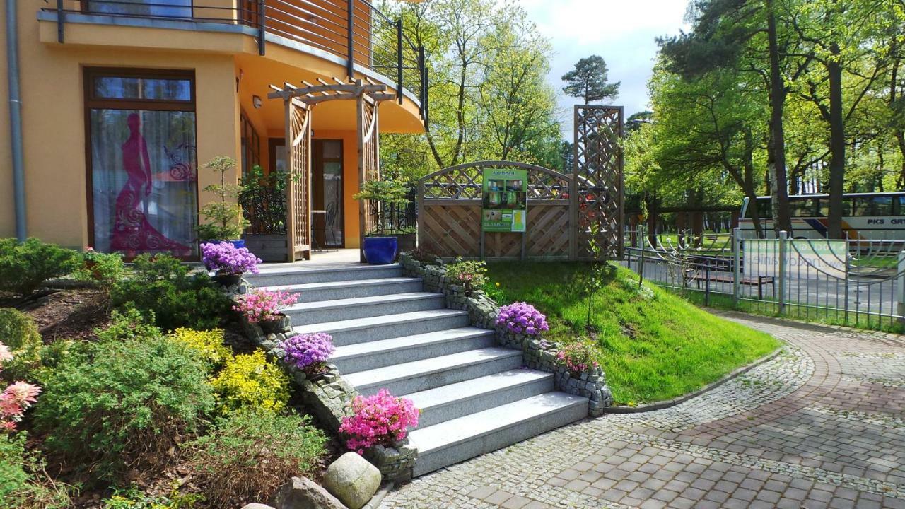 Apartamenty Kornel Pobierowo Buitenkant foto
